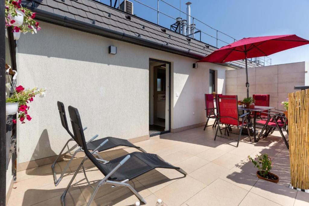 Erkel Rooftop Suites Budapeste Exterior foto