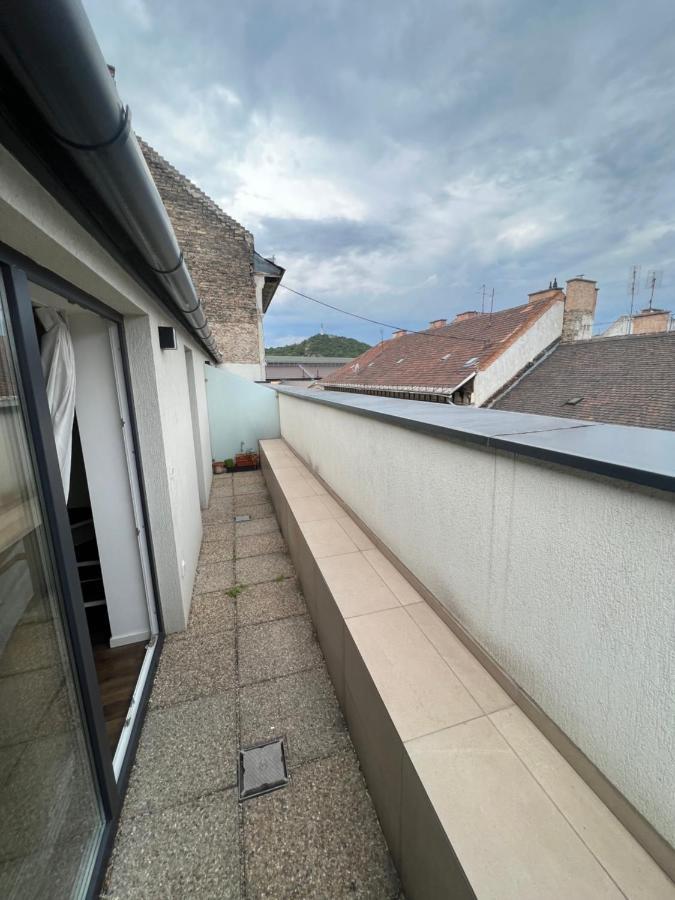 Erkel Rooftop Suites Budapeste Exterior foto